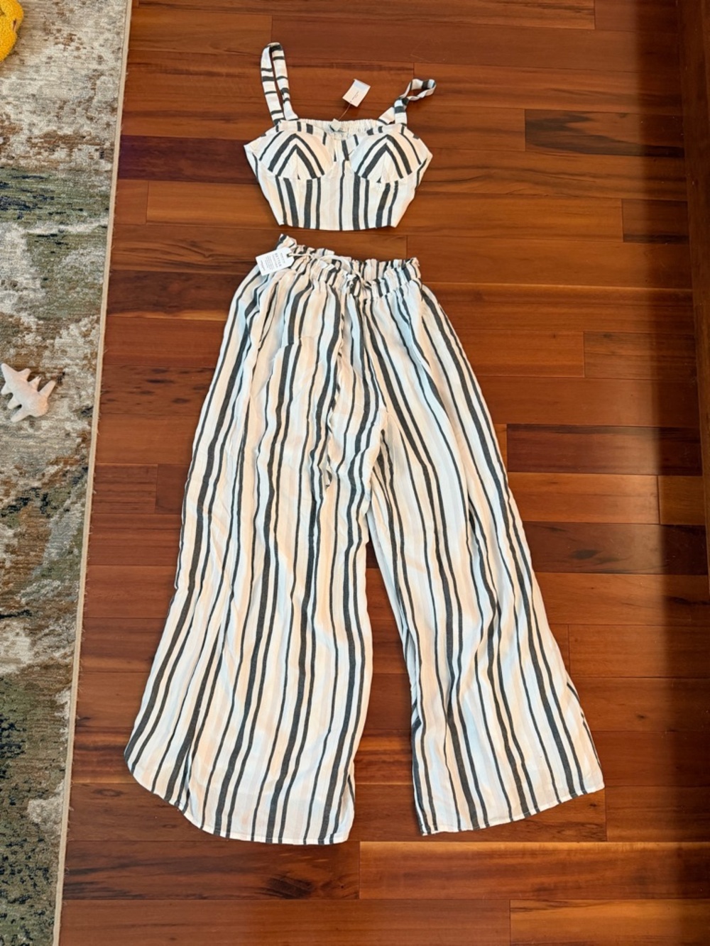Aerie two piece set